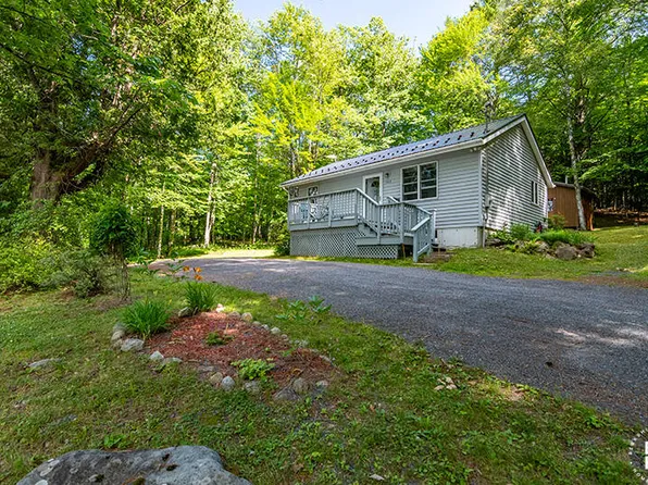 542 County Route 8, Elizabethtown, NY 12932