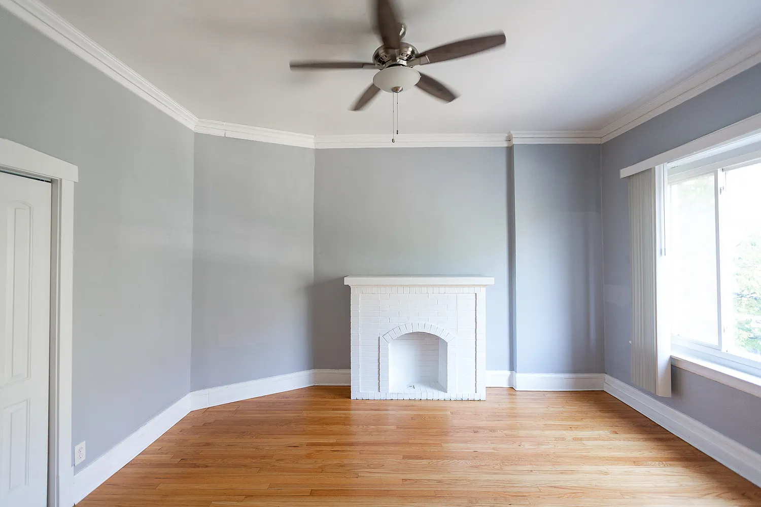 3 bed, 1100 sqft, $3,175 — Photo 2