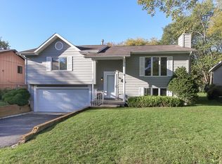 1121 Northshore Dr, Wauconda, IL