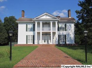 301 Daves Hollow Rd, Fayetteville, TN 37334