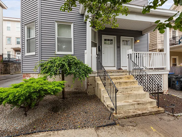 18 Trenton St — Photo 3