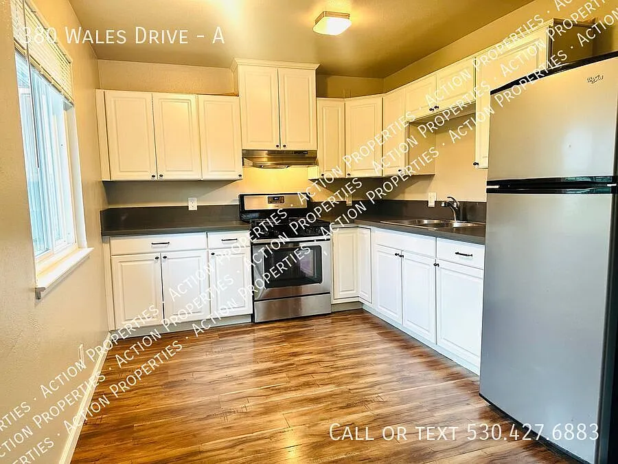 Building Photo - 380 Wales Dr #A