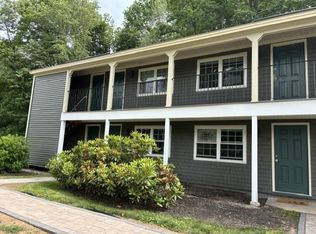 131 Cricketbrook Ave, Dover, NH 03820