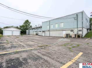 3113 S 70th St, Omaha, NE 68106