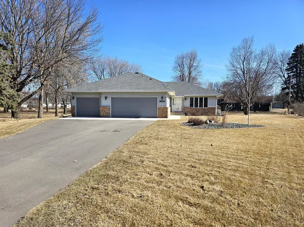 1760 Cottonwood Cir, Saint Cloud, MN 56303
