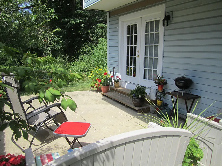 Guion Creek Apartments — Photo 9