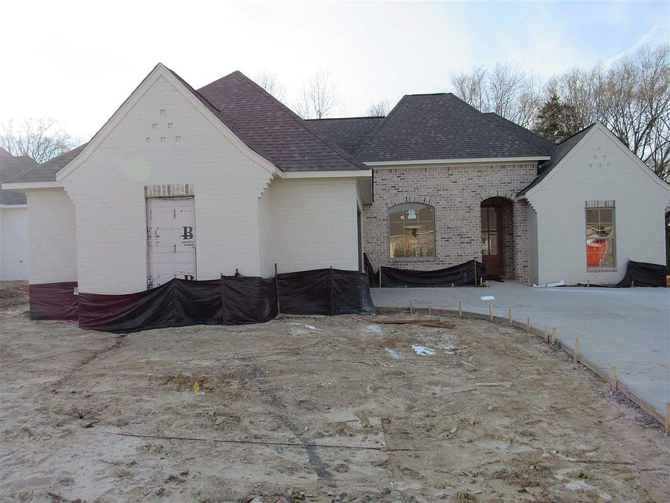 1st image of 124 Glenwild Trl