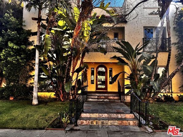 248 S Reeves Dr APT 8