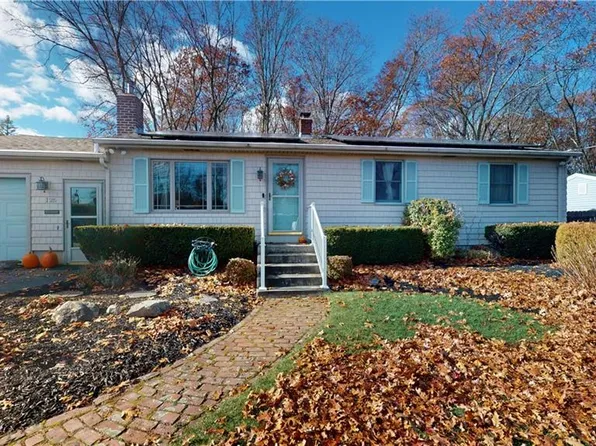 125 Revere Ave, West Warwick, RI 02893