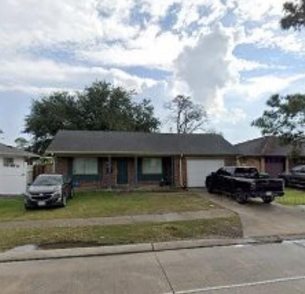 1st image of 313 Wall Blvd