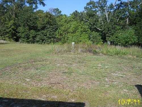 3rd image of 60275 William Dr