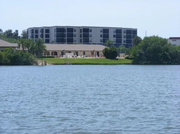 9950 62nd Ter N APT 112, Saint Petersburg, FL 33708