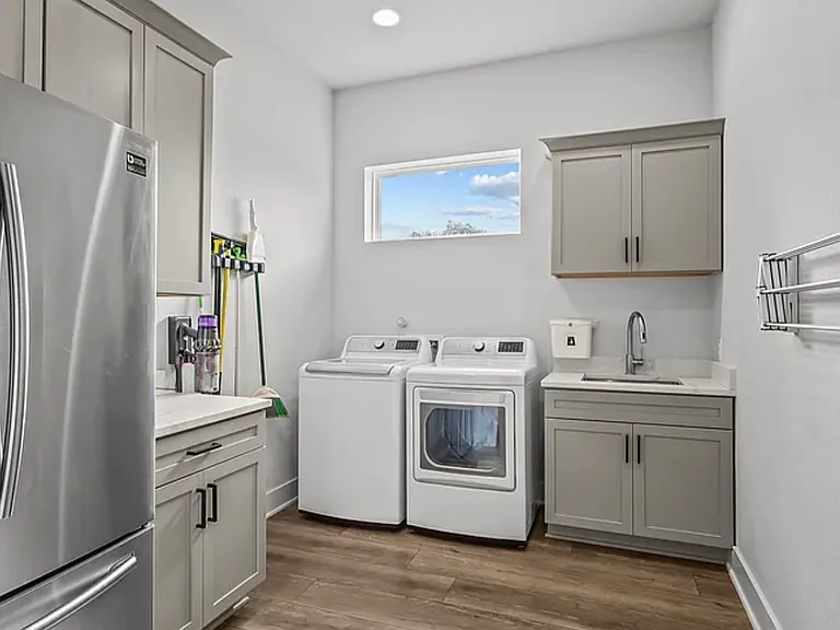 1032 Clear Water Cyn — Photo 13