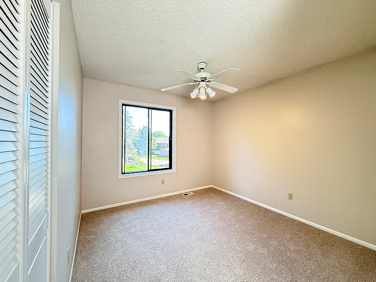 4601 Saddlewood Dr — Photo 28