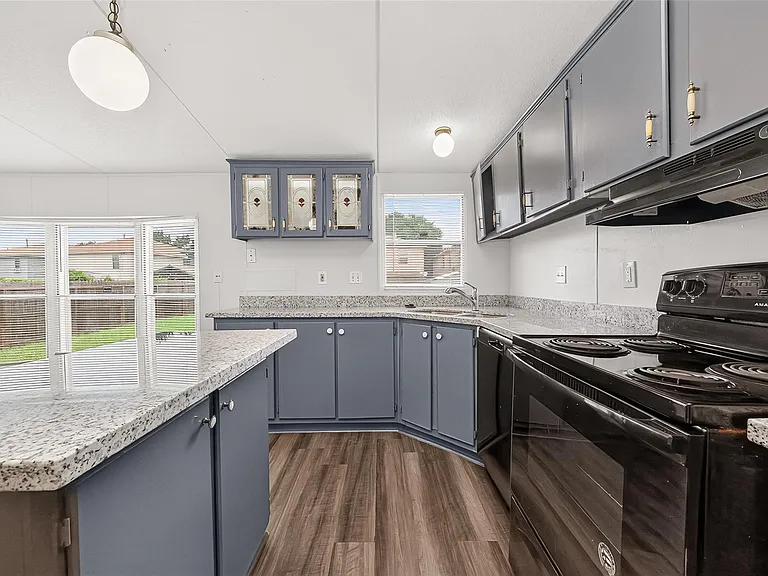 20306 Mountaindale Dr — Photo 9