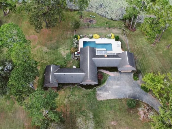 436 Lakewood Dr, Blakely, GA 39823