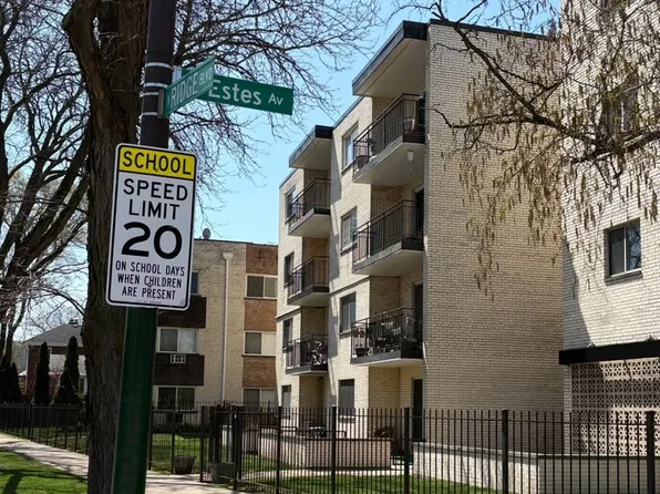7074 N Ridge Blvd APT 1E, Chicago, IL 60645