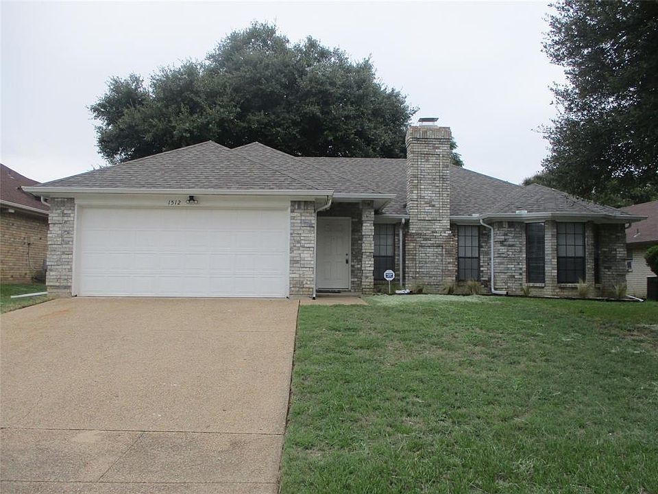 1st image of 1512 Willow Park Dr