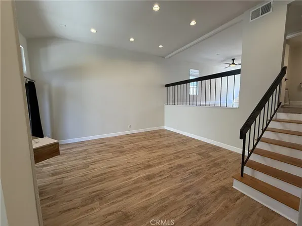 6225 Shoup Ave Unit 101, Woodland Hills, CA 91367