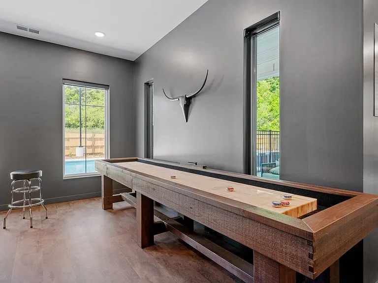 The Lodge at Overland — Photo 37