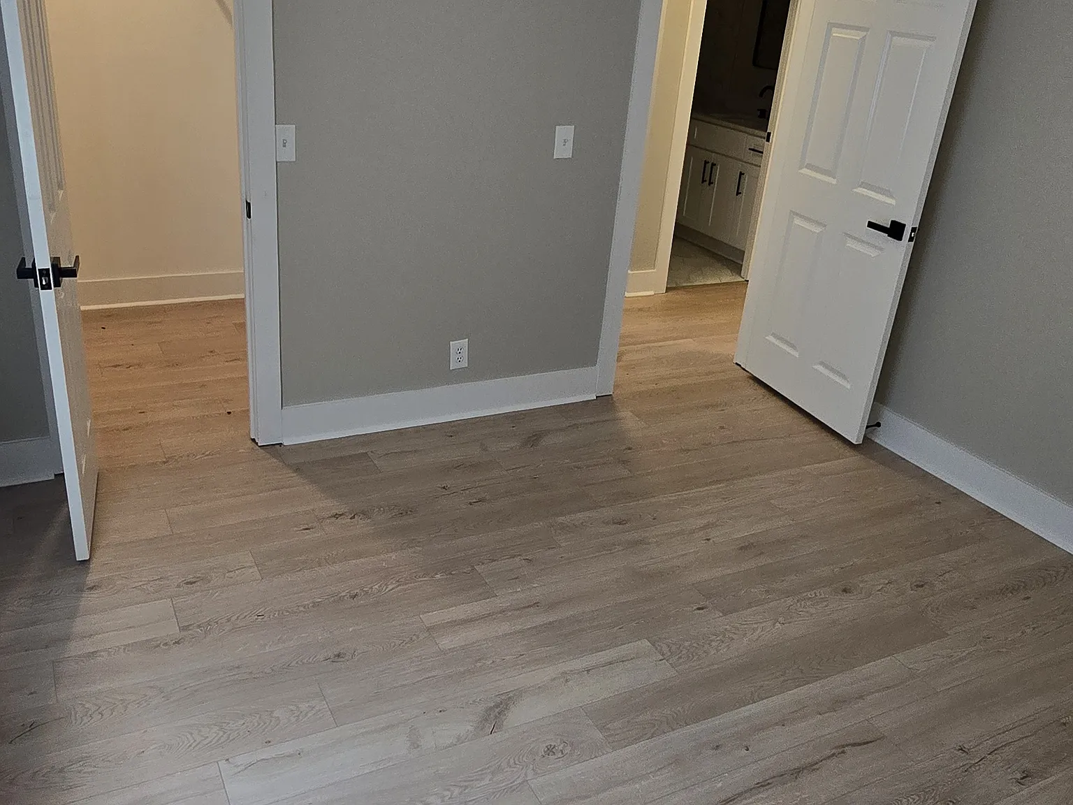 2 bed, 992 sqft, $1,750 — Photo 4