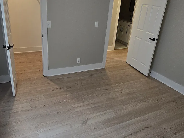 5705 Brentwood Trce — Photo 4