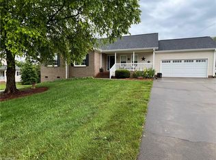 100 Laurel Glen Ct, King, NC 27021