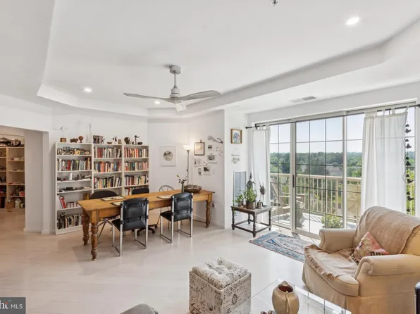 2402 Windrow Dr, Princeton, NJ 08540