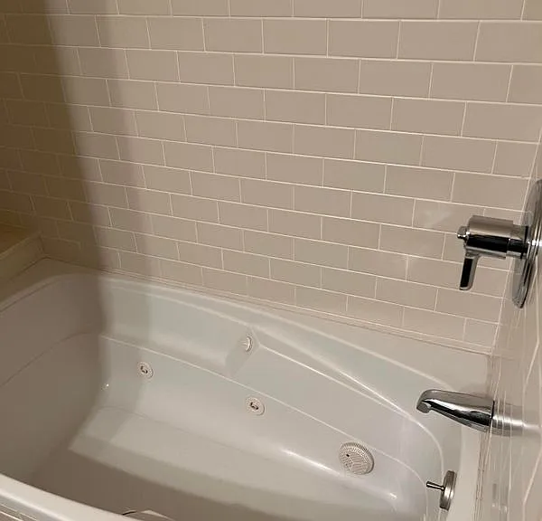 90 Bay Street Lndg #7J — Photo 9