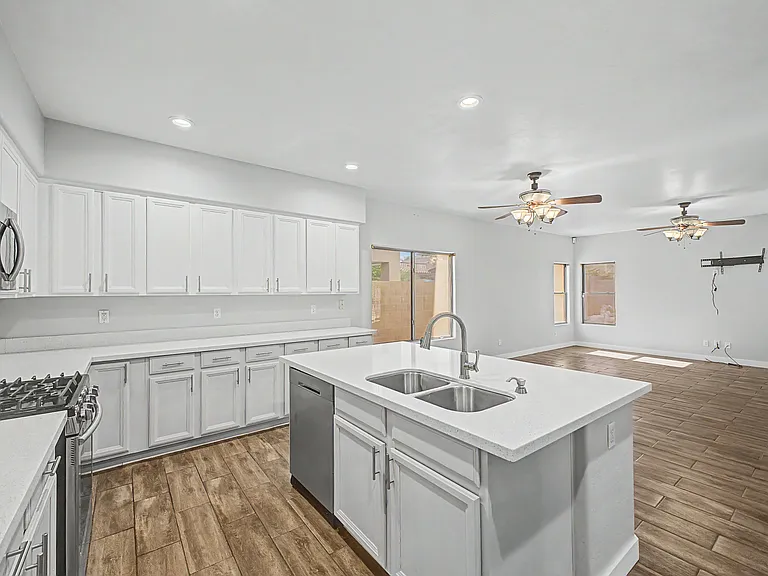 17446 W Yavapai St — Photo 35