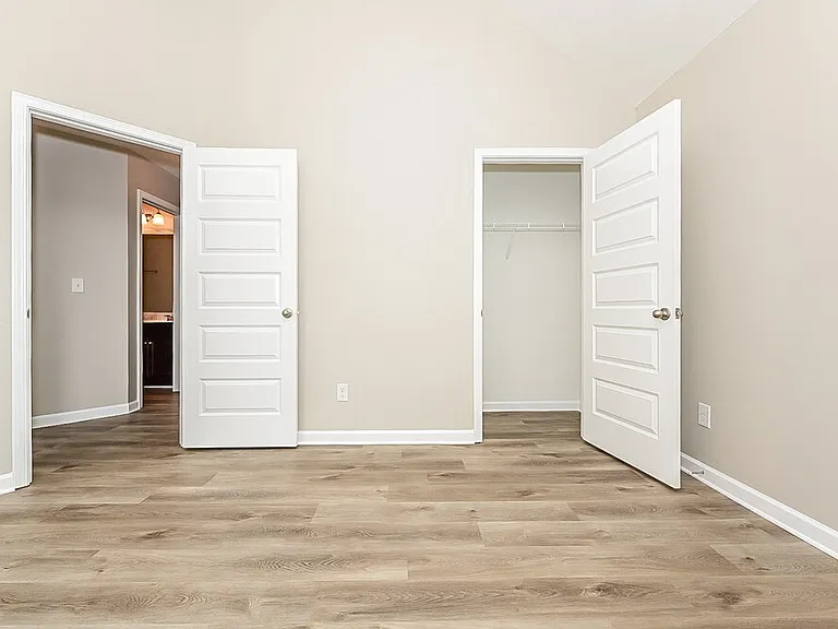 360 Lossie Ln — Photo 11