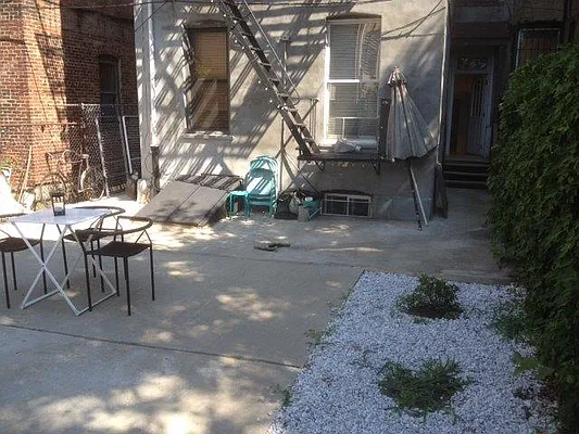 Rented by Nooklyn NYC LLC | media 55