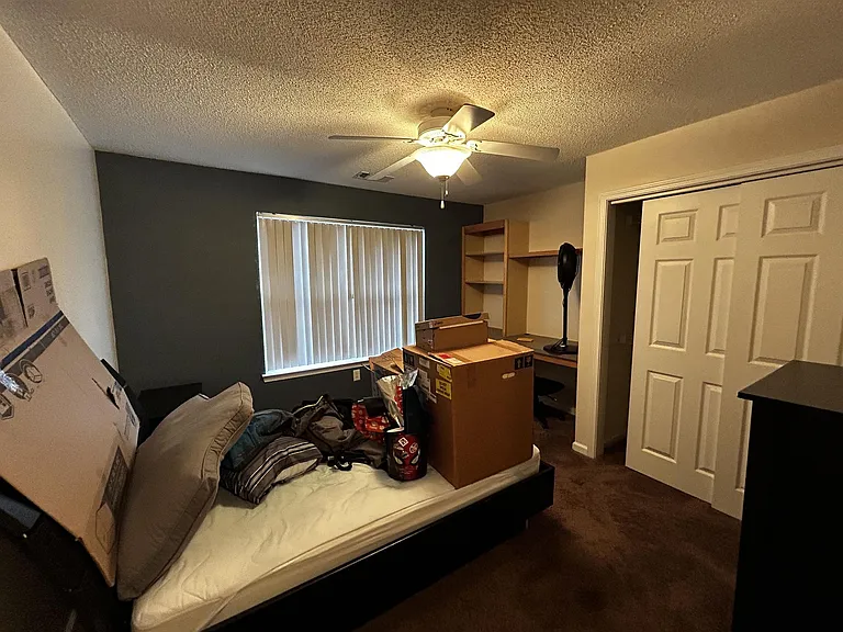 1121 Harts Ridge Dr — Photo 10