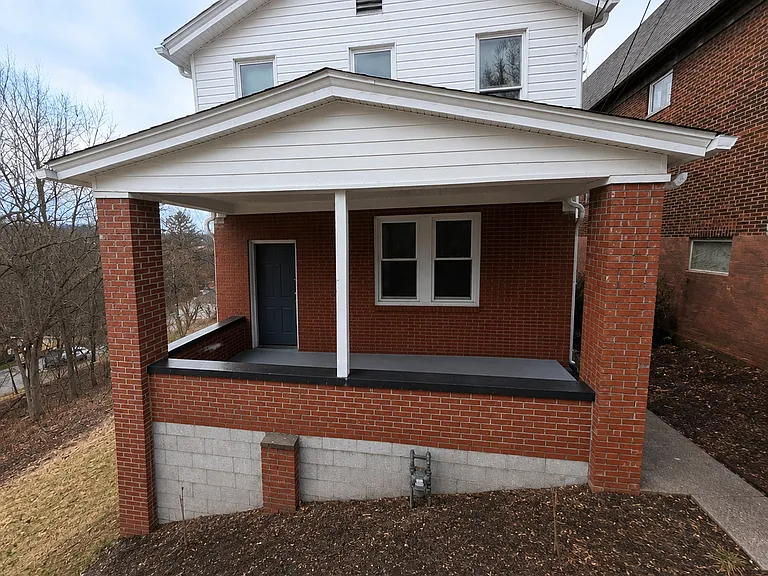 1702 Ordinance Ave — Photo 1