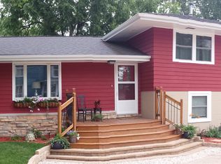 112 Main St, Mediapolis, IA 52637