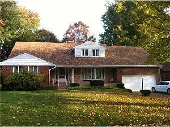 52 Rosedale Ave photo 1