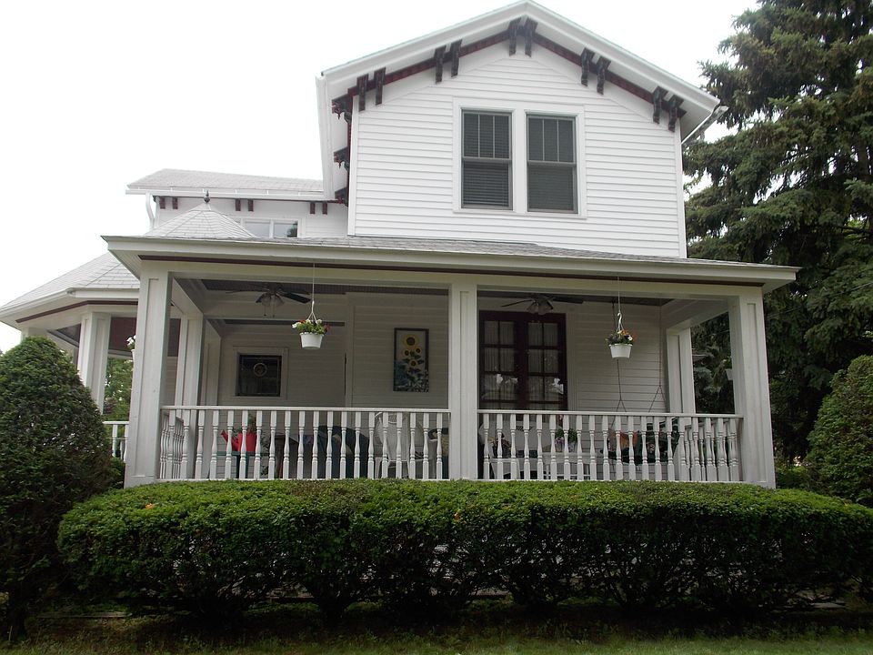 House front (bdrom 2 view)