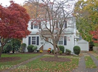 34 Fleetwood Rd, Dumont, NJ 07628