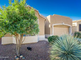 627 W Moorwood St, Green Valley, AZ 85614