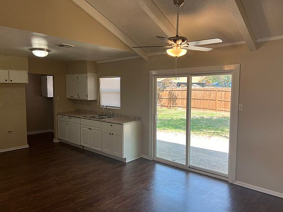 3rd image of 6907 Twin Lake Dr