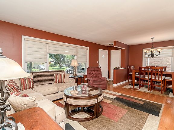 5th image of 5428 W Oak Center Dr