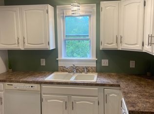 108 Carrier St NE, Grand Rapids, MI 49505