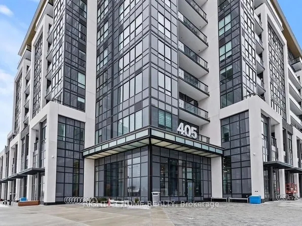 405 Dundas St W, Oakville, ON