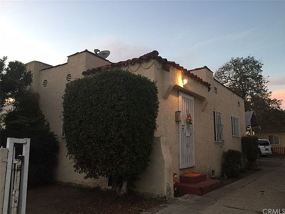 3rd image of 859 W 82nd St