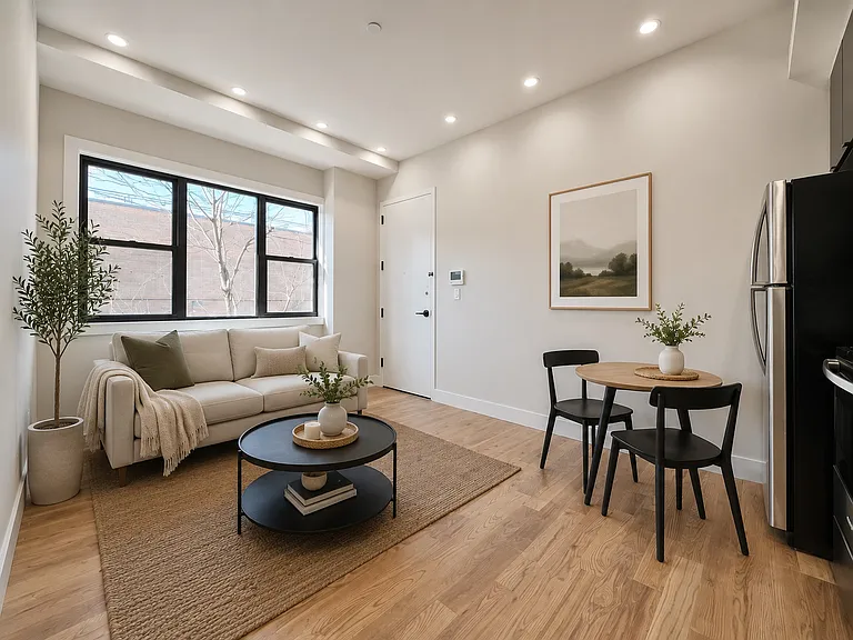 664 Kosciuszko St #2B — Photo 4