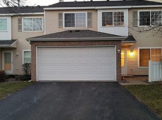 1734 Crestview St, Shakopee, MN 55379