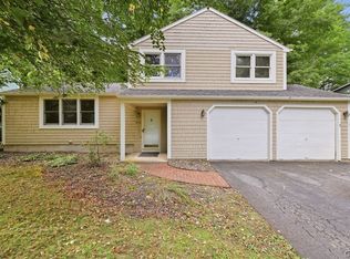 3438 Stanford Dr, Baldwinsville, NY 13027
