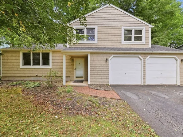 3438 Stanford Dr, Baldwinsville, NY 13027