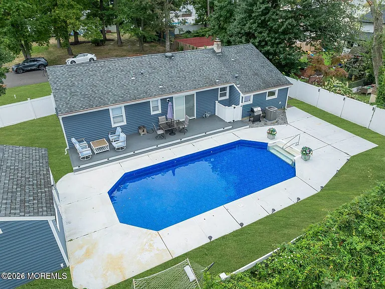 1506 Evergreen Ave — Photo 21