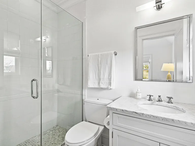 111 Post Ln — Photo 22